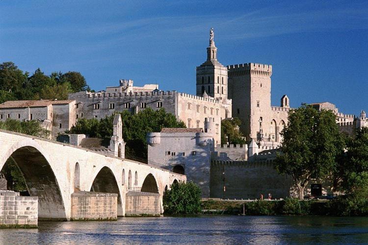 Le Mas De Guiguite Mézoargues Kültér fotó